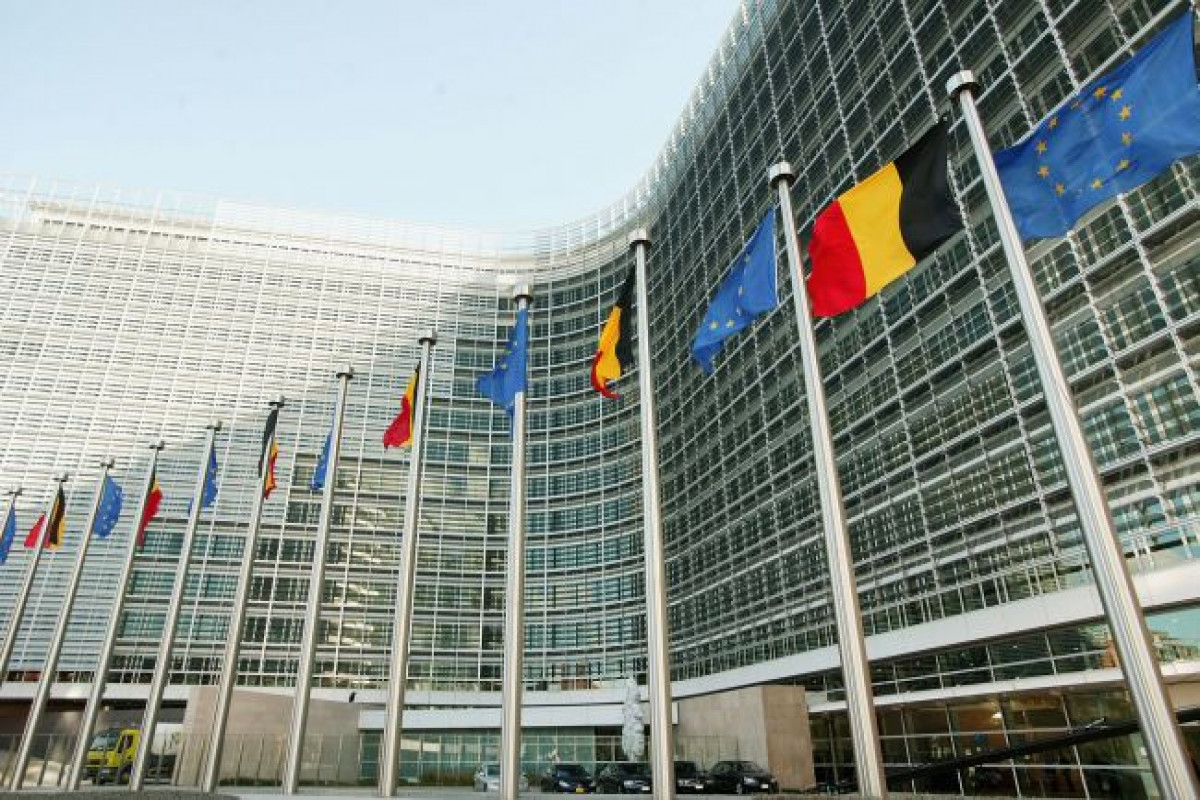 Politico: ЕС планирует ввести санкции против компаний из Китая
