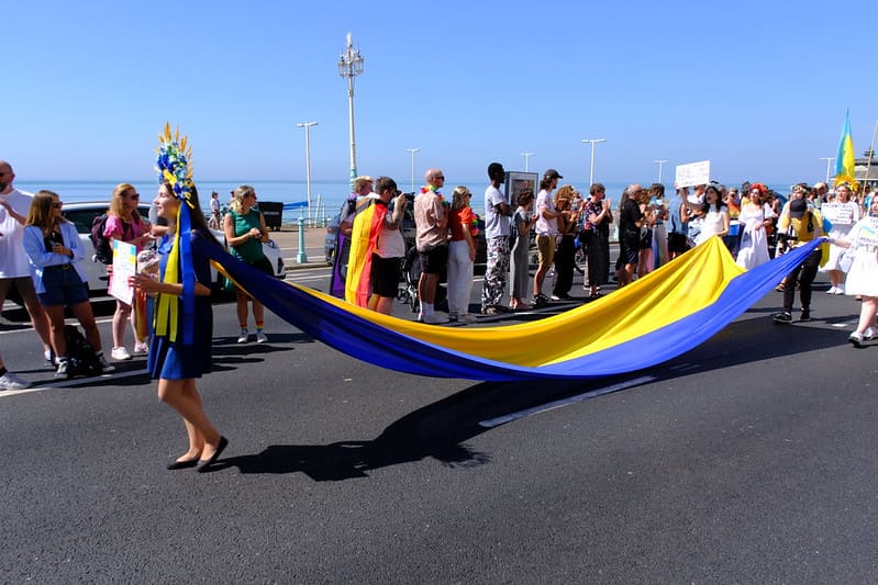 Против концерта Анны Нетребко в Лондоне вышли десятки людей