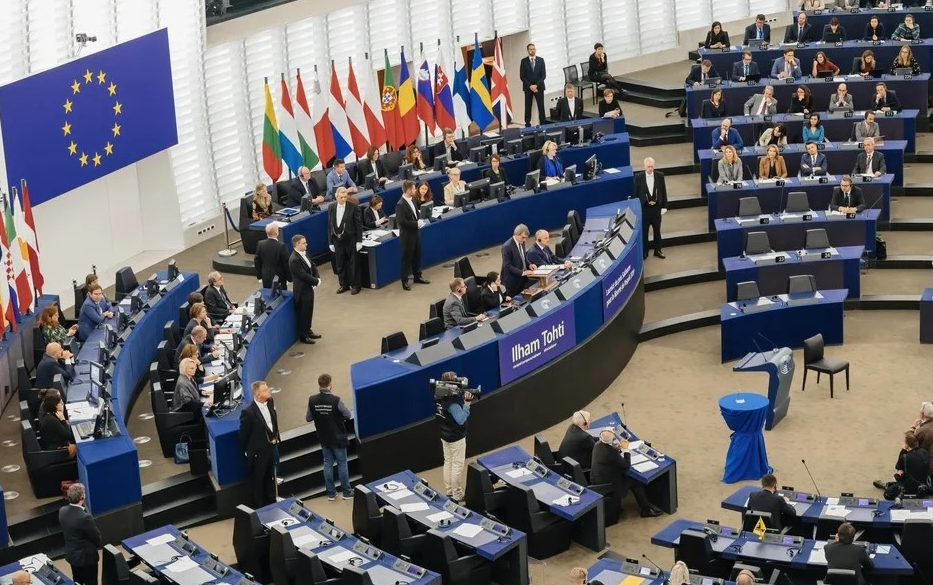 Экс-депутат Европарламента признался в работе на Россию