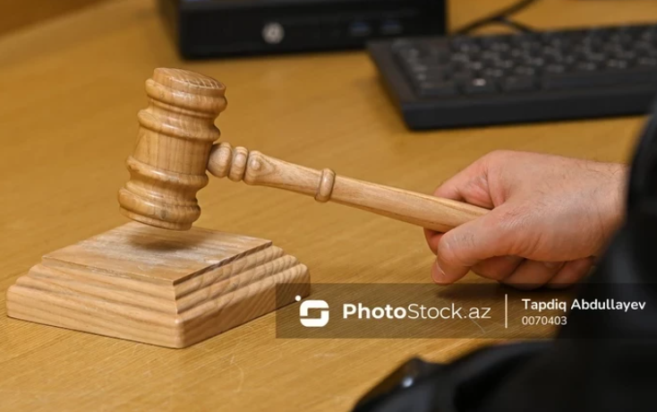 Бакинский суд рассматривает дело об убийстве 52-летнего мужчины