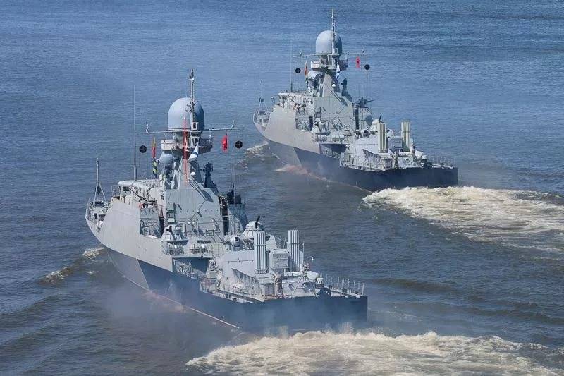 Россия предложила Азербайджану, Ирану и Казахстану провести учения на Каспии