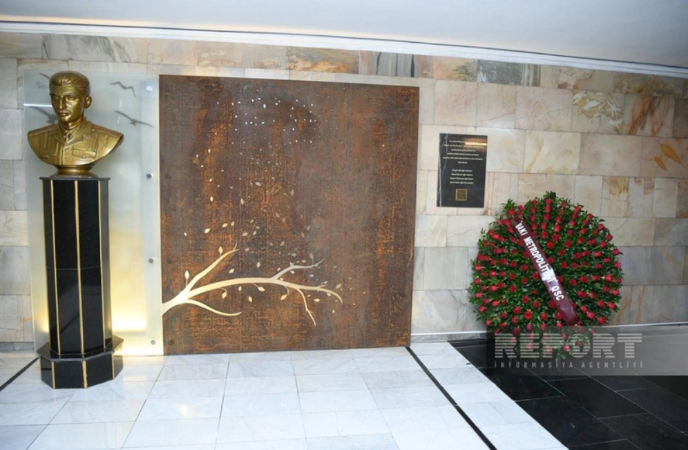 На станции метро "Улдуз" создан мемориал жертвам трагедии 1995 года
