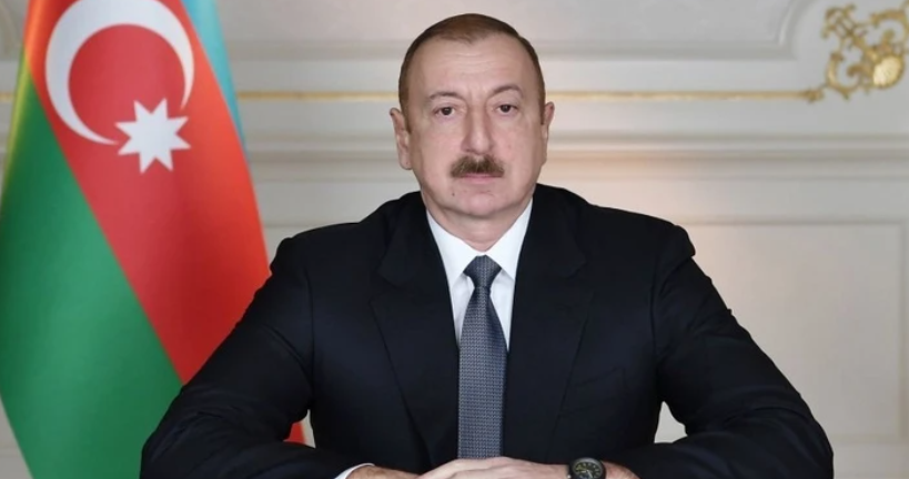 Ильхам Алиев поздравил премьер-министра Венгрии