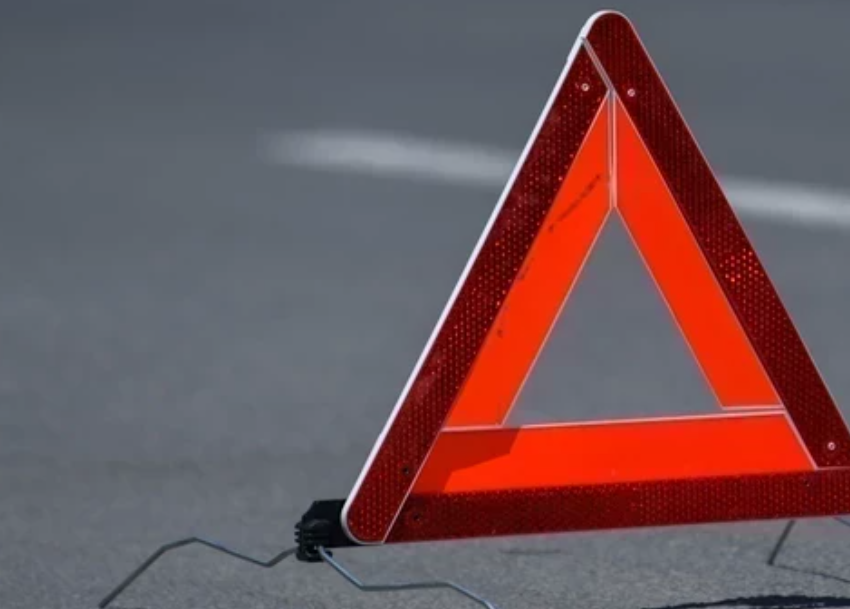 В Гёранбое перевернулся автомобиль: пострадали шесть человек