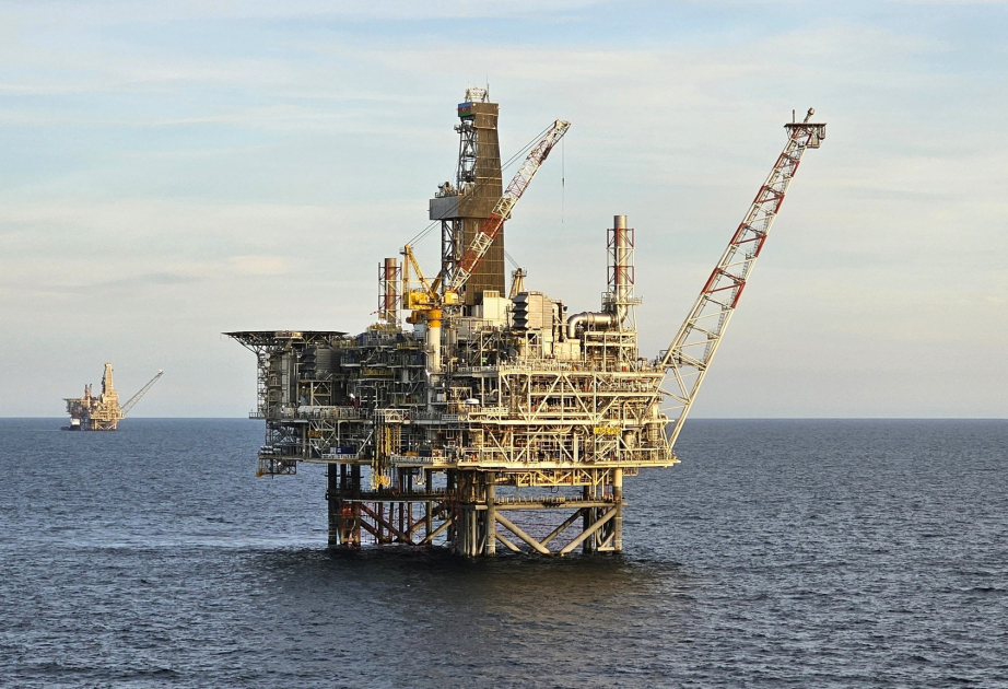 Цена барреля азербайджанской нефти снизилась до 67 долларов