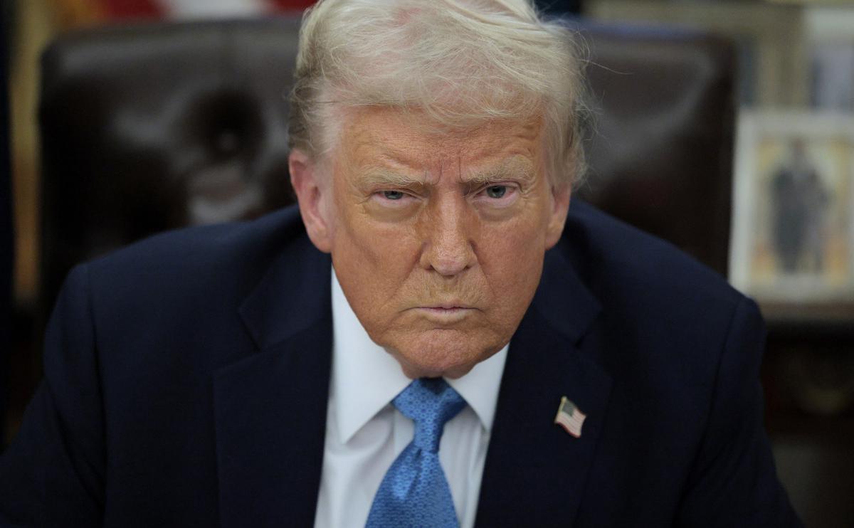 Трамп заявил о полном закрытии воздушного пространства над Венесуэлой