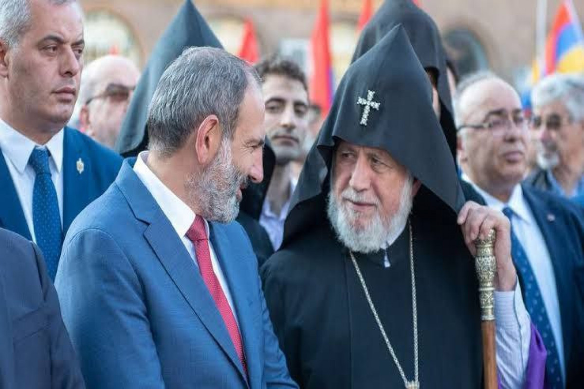 Пашинян обвинил брата Католикоса Гарегина II в работе на КГБ
