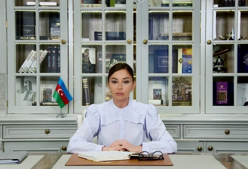 Мехрибан Алиева поделилась публикацией по случаю Дня Конституции