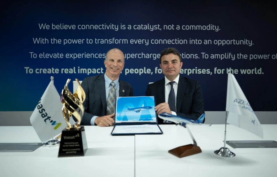 На борту самолетов AZAL появится быстрый Wi-Fi»