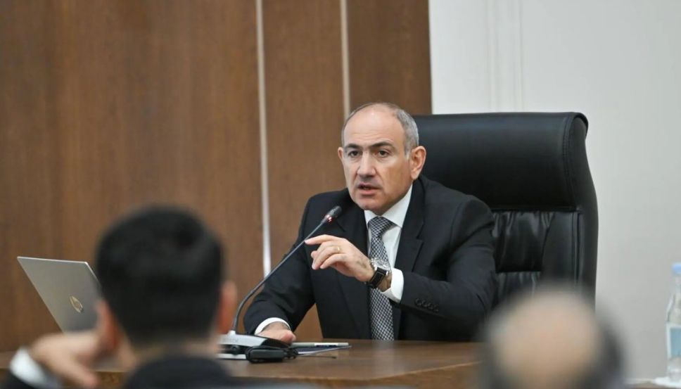 Пашинян: Россия держала Армению на поводке
