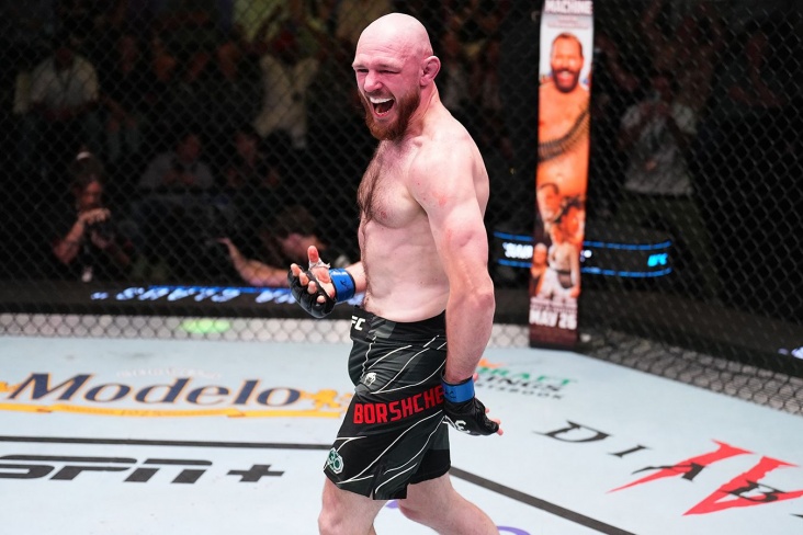 Российский боец уволен из UFC после третьего поражения подряд
