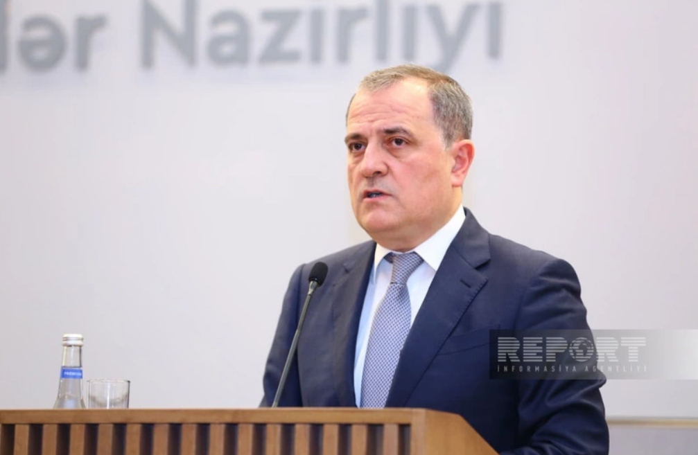 Джейхун Байрамов отправился с рабочим визитом в Венгрию