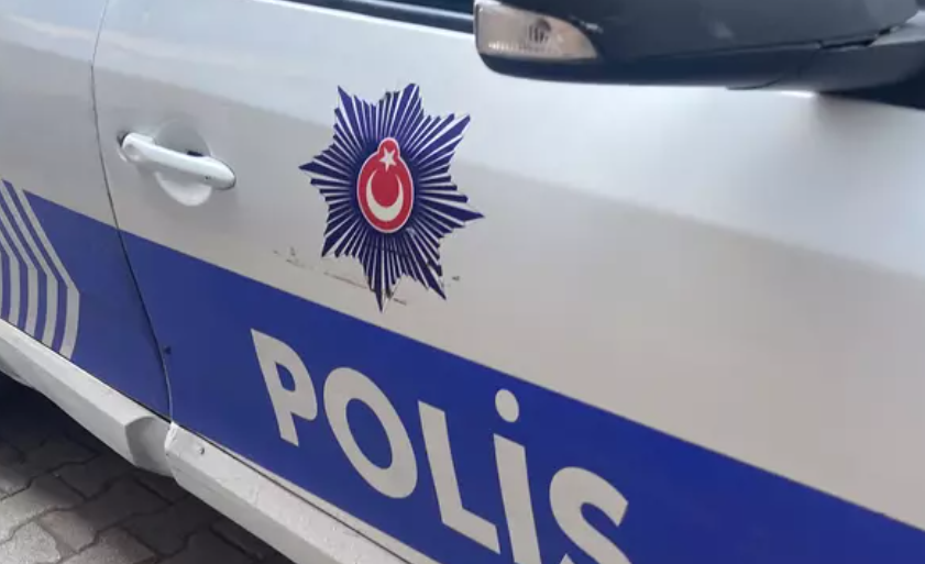 Семь полицейских получили ранения в ходе операции против террористов в Турции