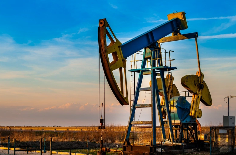 Цена азербайджанской нефти превысила $63