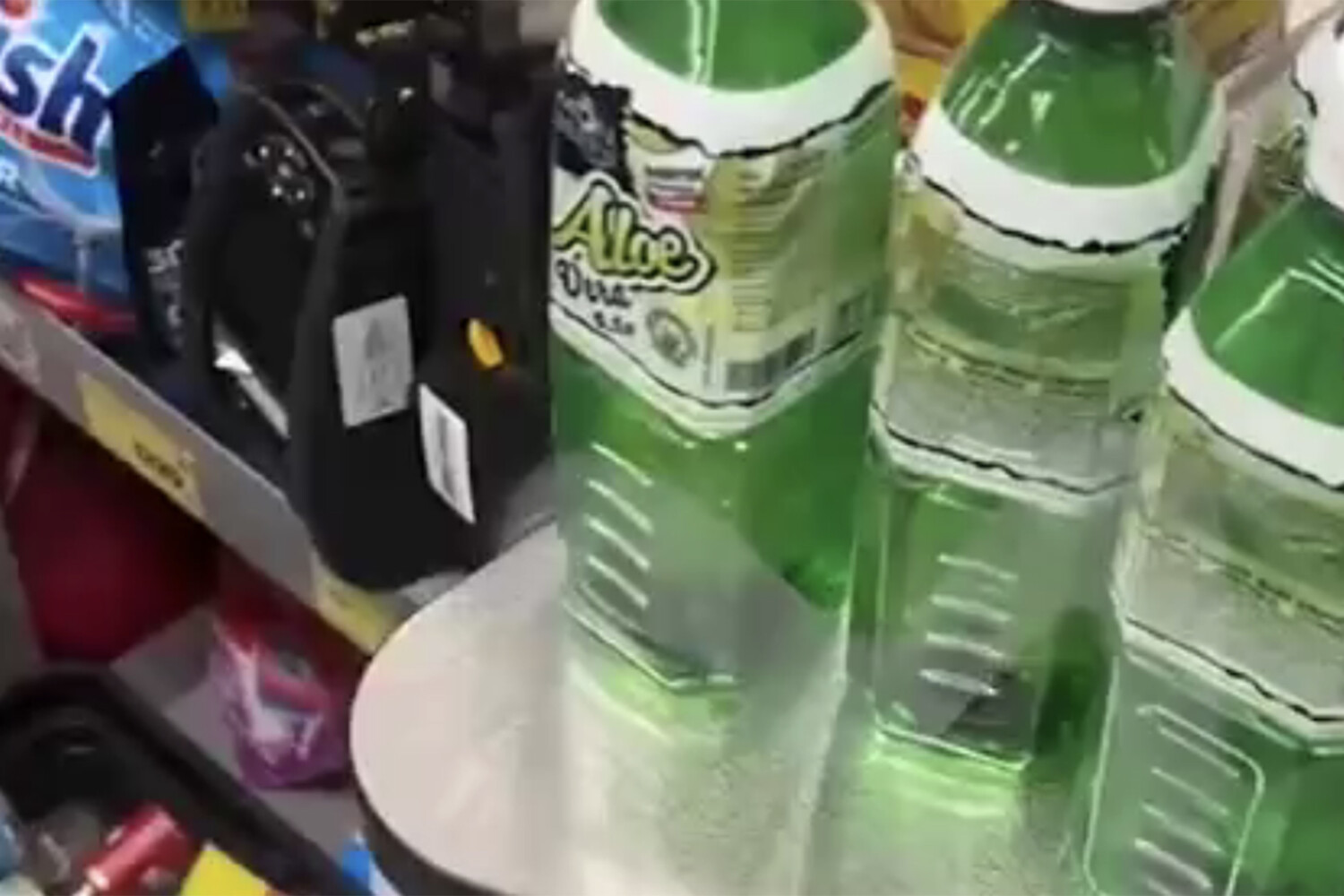 В России сняли с продажи свыше 22 млн бутылок напитка Aloe Vera