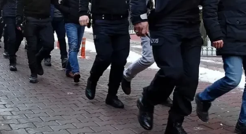 Турецкие власти наносят новый удар по сети FETÖ