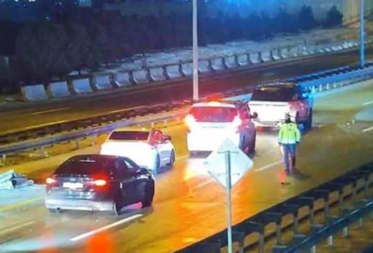 В Ясамальском районе Баку ДТП провоцировало затор на дороге
