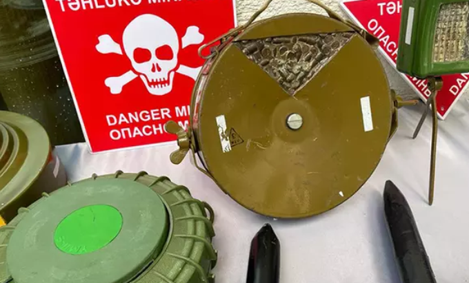 В Азербайджане назвали число обезвреженных за год мин на освобожденных территориях
