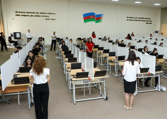 В Азербайджане ввели плату за участие в экзамене для учителей