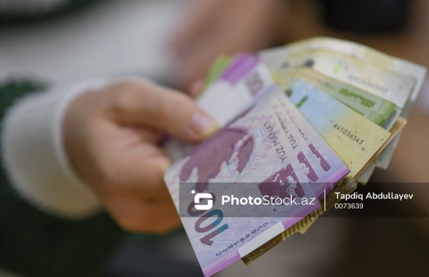 В Азербайджане пересматривают систему оплаты труда бюджетников