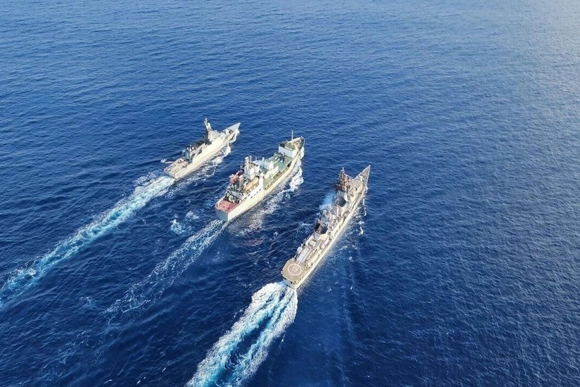 Силы самообороны Японии обнаружили разведывательный корабль РФ вблизи Окинавы
