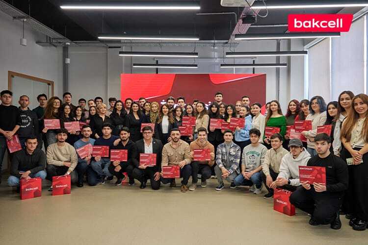 Bakcell и Peerstack Academy запустили проект «The Tech Builders»