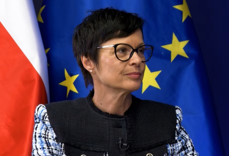 Марта Кос посетит Армению в мае
