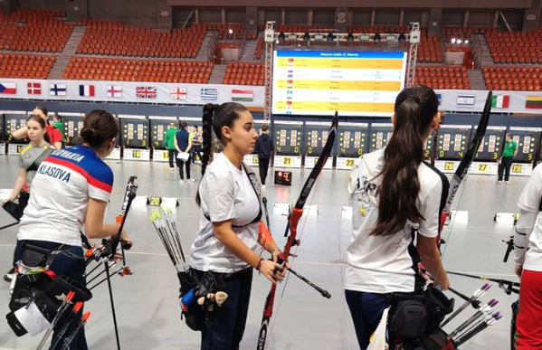Азербайджанская лучница заняла пятое место на чемпионате Европы