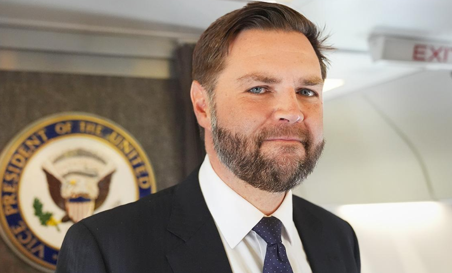 Вэнс раскритиковал решение Верховного суда США о пошлинах Трампа