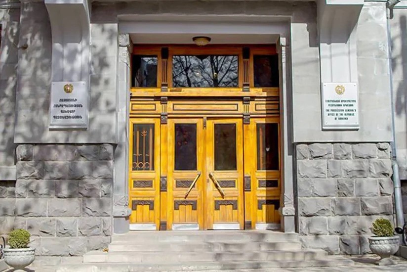 Генпрокуратура Армении требует изъять у экс-депутата 10 единиц недвижимости, $33 тыс.
