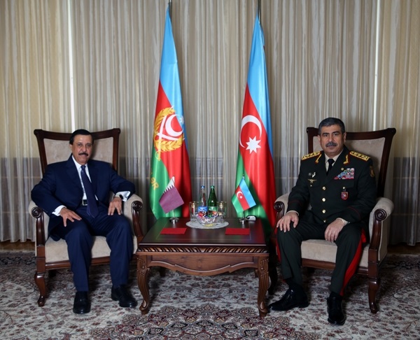 Обсуждены вопросы военных связей между Азербайджаном и Катаром