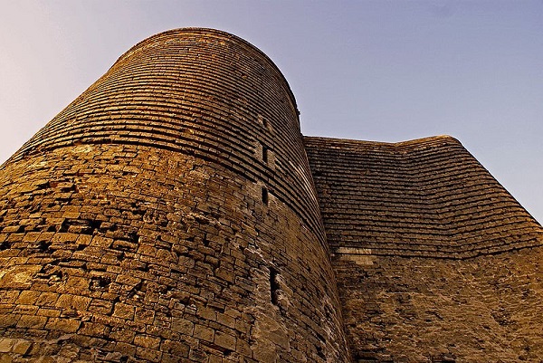 В Азербайджане приняты новые правила в связи с историческими и культурными памятниками