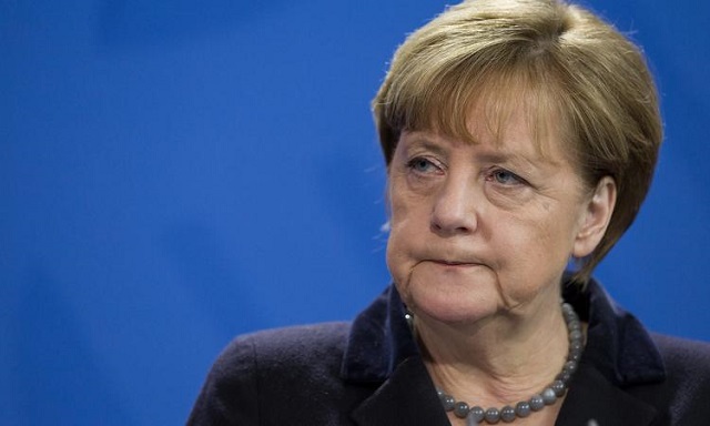 Меркель отменила визит в Израиль после принятия закона о поселениях