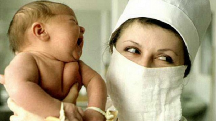 В Алматы женщина родила первого ребенка в 51 год