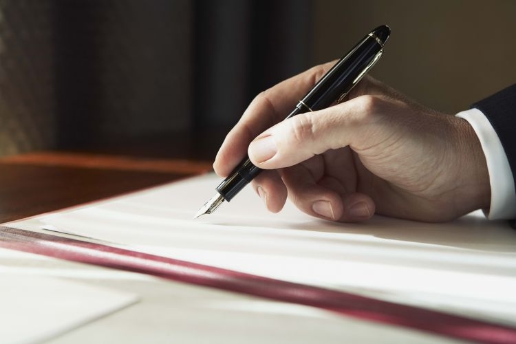 Награждены сотрудники Госкомитета по работе с диаспорой
