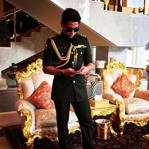 Принц Брунея назван самым желанным холостяком в мире - ФОТО