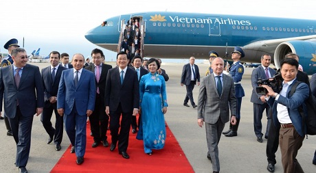 Президент Вьетнама прибыл в Баку