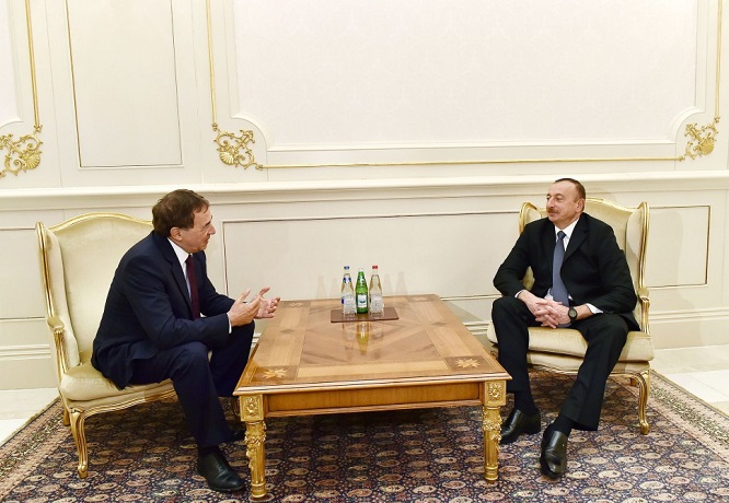 Ильхам Алиев принял генсека Социалистического интернационала - ФОТО