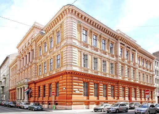 Университеты Европы: Будапештская Бизнес Школа