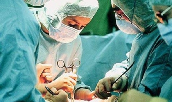 В Баку 12-летнему ребенку сделают хирургическую коррекцию пола