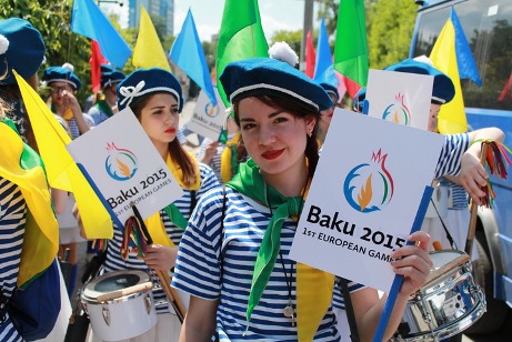В Киеве прошло праздничное шествие к Евроиграм "Баку 2015" - ФОТО