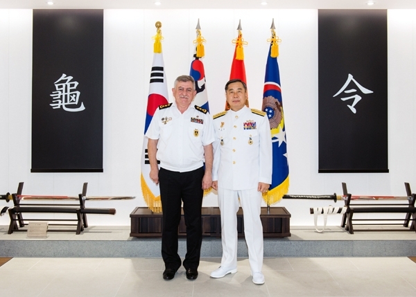 Командующий ВМС Азербайджана побывал с визитом в Республике Корея