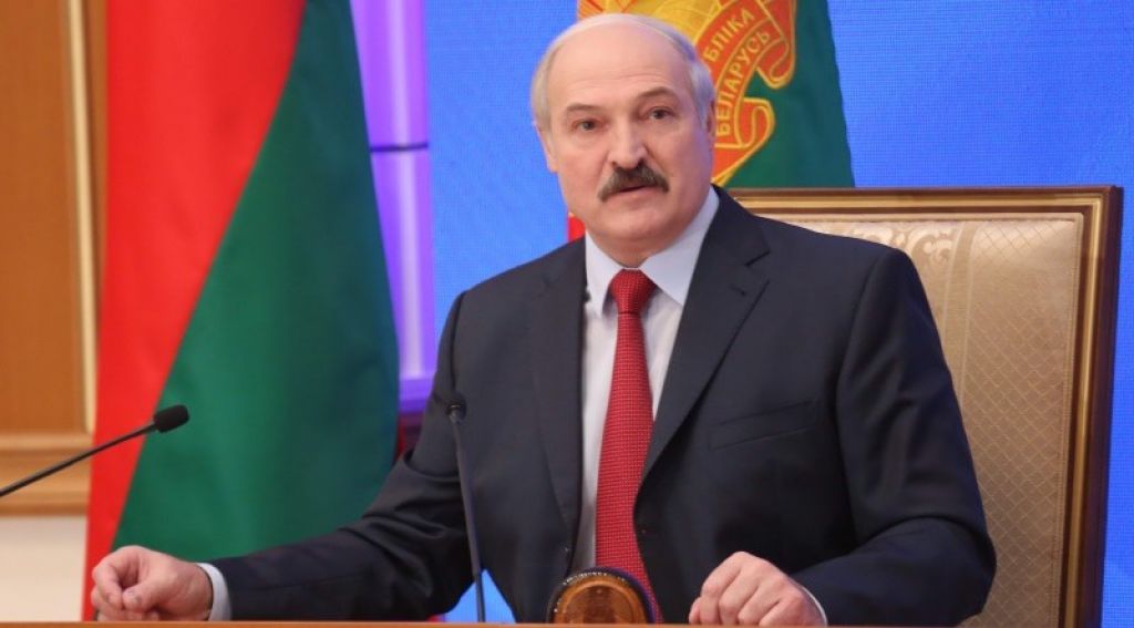 Лукашенко приказал, чтобы к 1 сентября все дети "были одинаковыми"