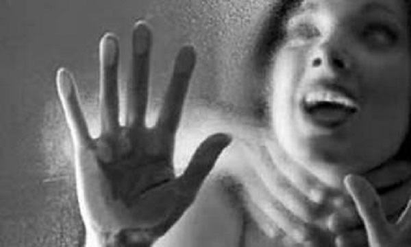 В Баку женщина задушила свою 14-летнюю дочь