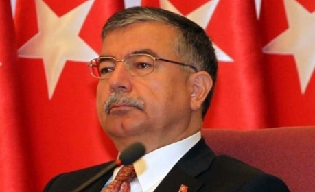 Исмет Йылмаз избран спикером парламента Турции