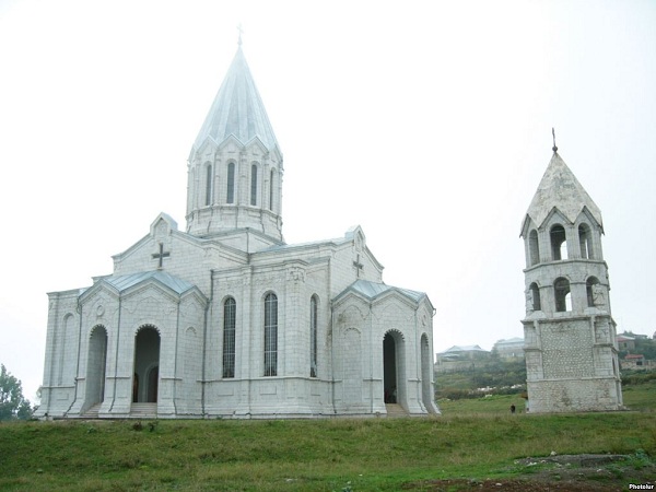 Армения увеличила количество церквей на оккупированных территориях Азербайджана