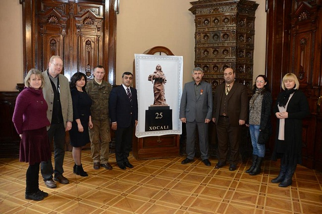 Союз писателей Украины осудил Ходжалинский геноцид