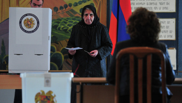 Армения пригласила Азербайджан наблюдать за парламентскими выборами