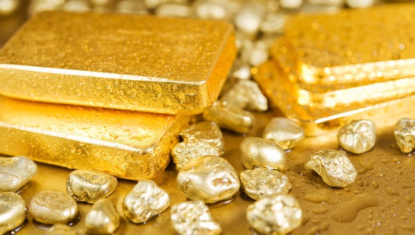Цена золота на мировом рынке понизилась на 2 доллара