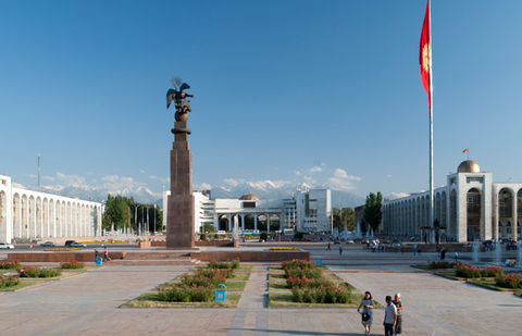 В парламенте Кыргызстана не нашли оригинала Конституции